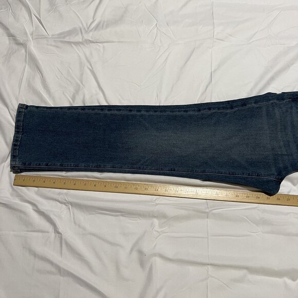 NWT Simply Vera Vera Wang Women's Slim Straight Mid-Rise Jeans size 6 short - Picture 3 of 10